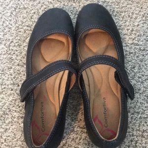 Comfortiva Memory Foam Black Leather Mary Janes